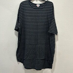 ⭐️ 3/$12 LulaRoe tunic